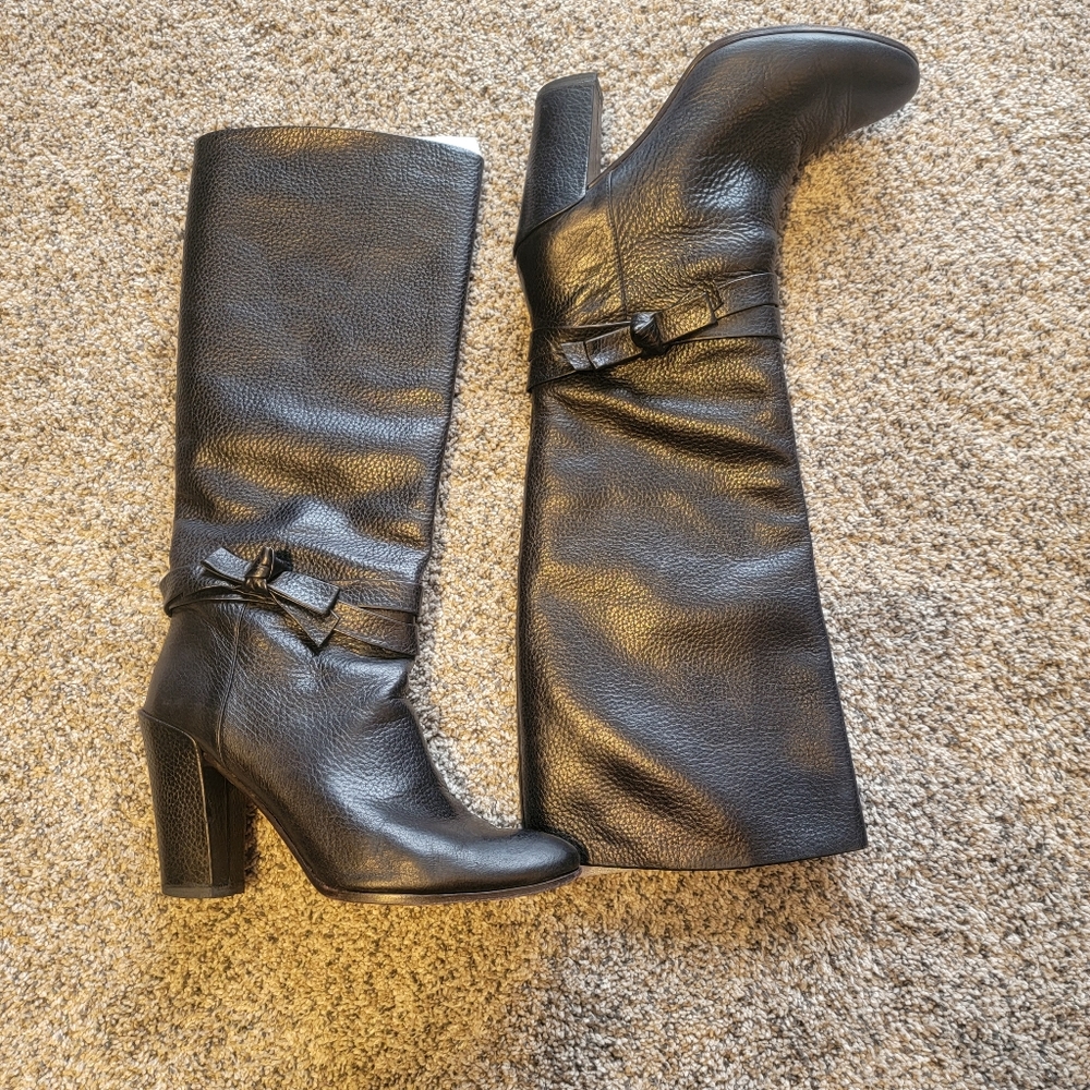 Kate Spade vero cuoio boots w/ bow